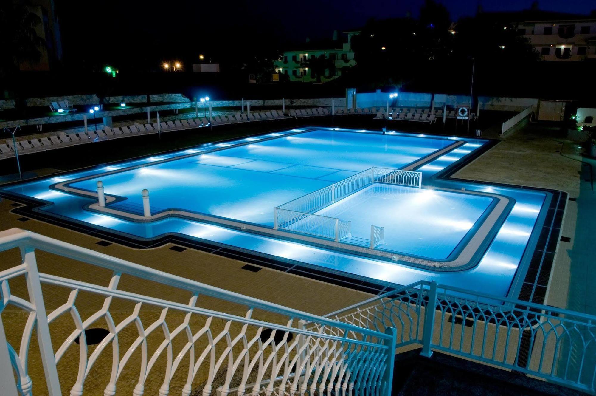 Tropical Sol Aparthotel Albufeira Exteriör bild