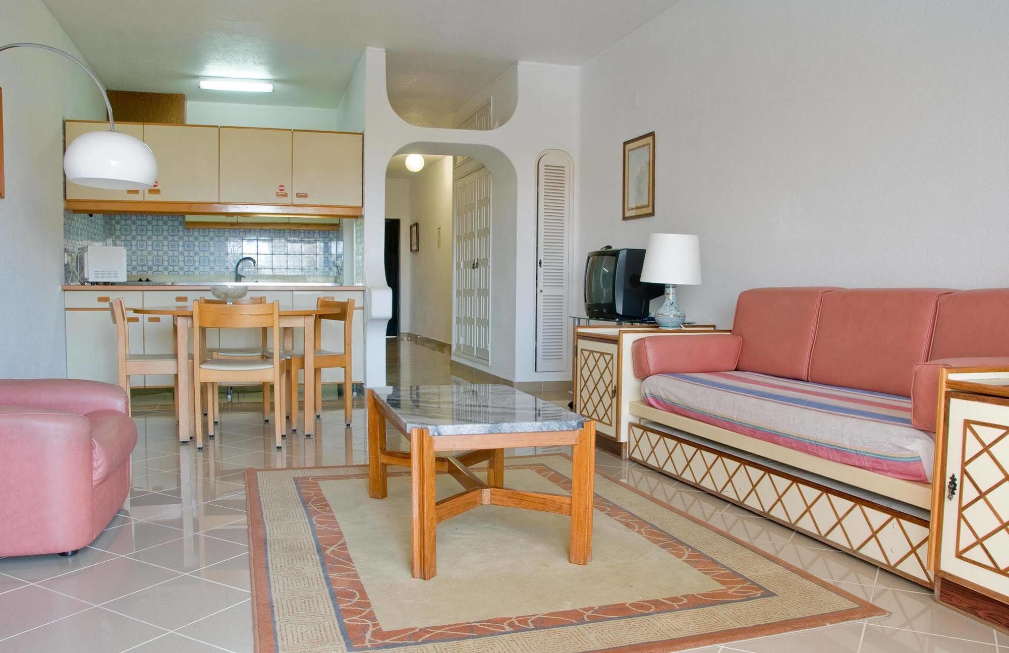 Tropical Sol Aparthotel Albufeira Exteriör bild